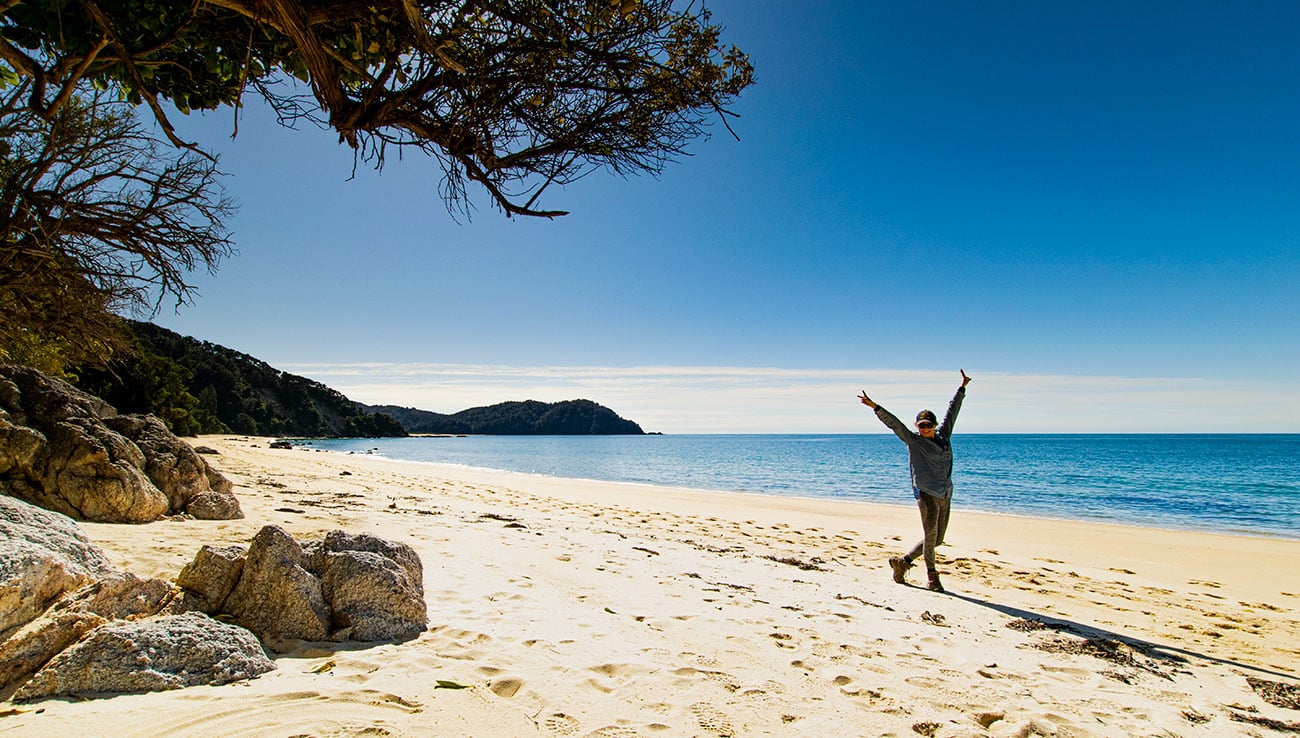 trek dans le parc national Abel Tasman sur l'île du Sud de Nouvelle Zélande