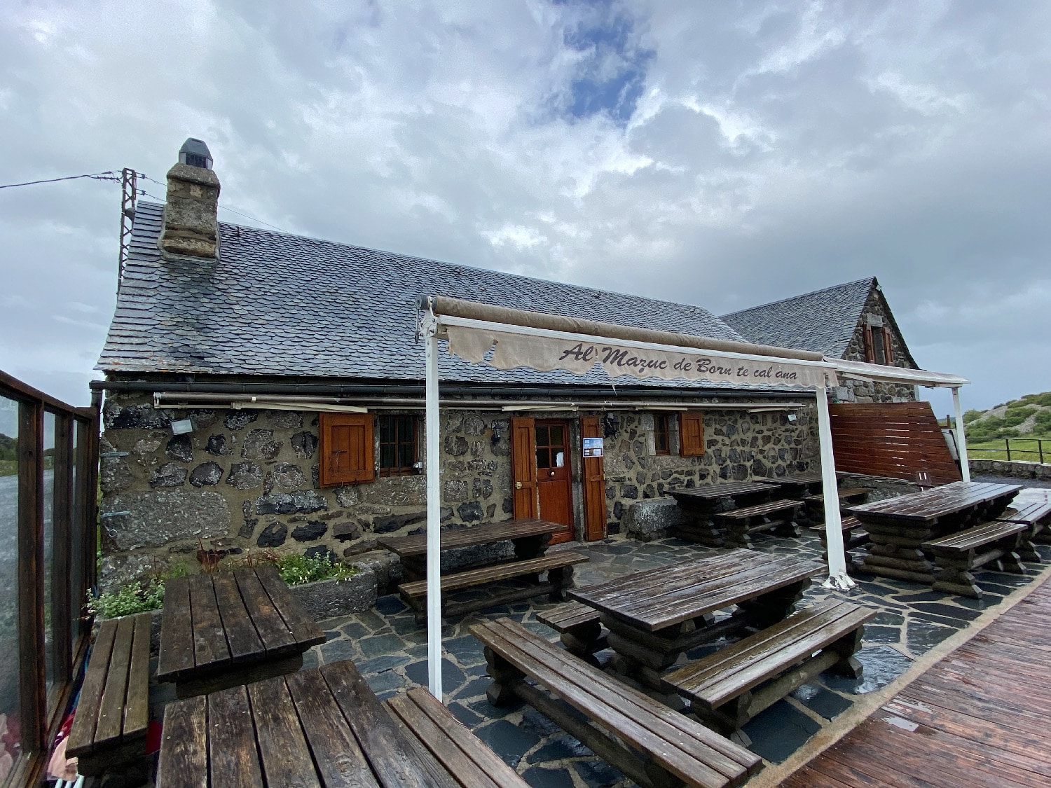 Buron de l'Aubrac sur le plateau