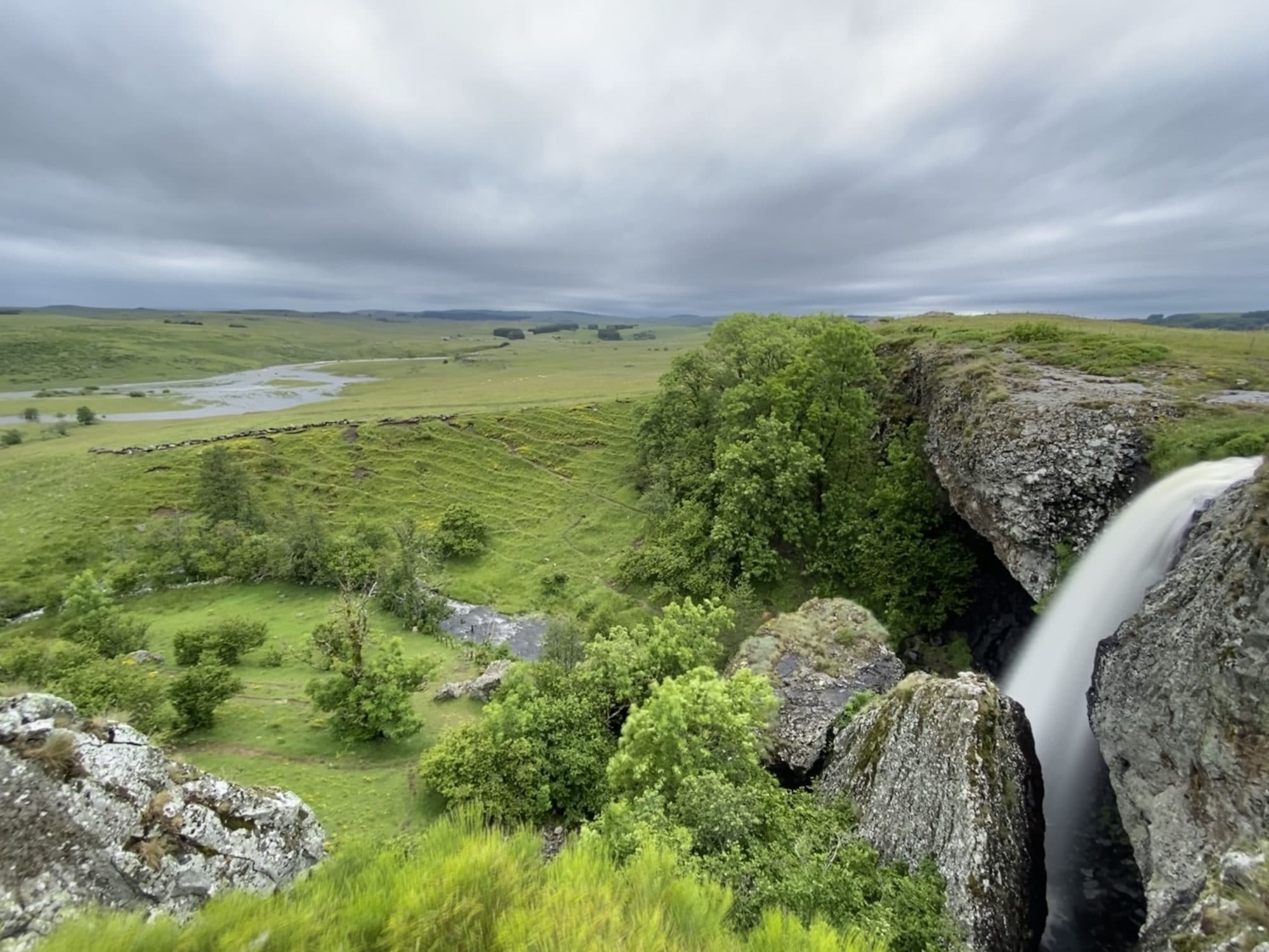 Cascade du Déroc sur le plateau de l'Aubrac