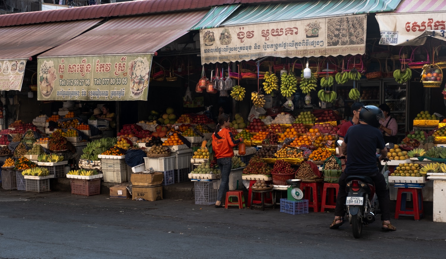 Voyager au cambodge hors des sentiers battus marché