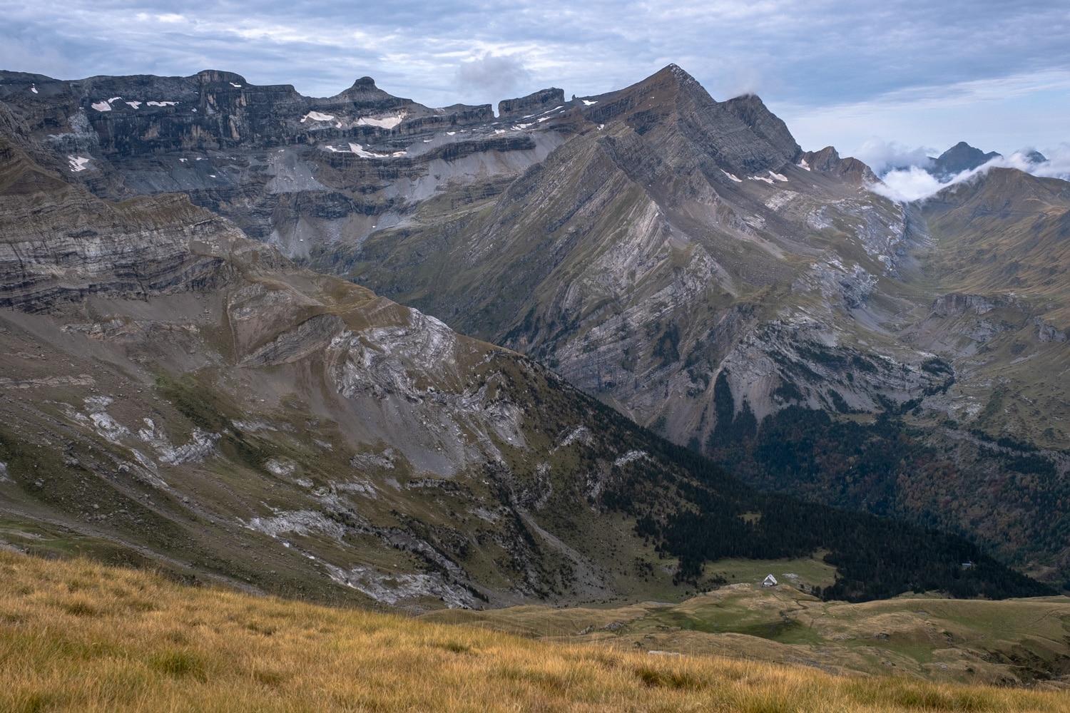 Vue sur le cirque de Gavarnie depuis le petit Piméné