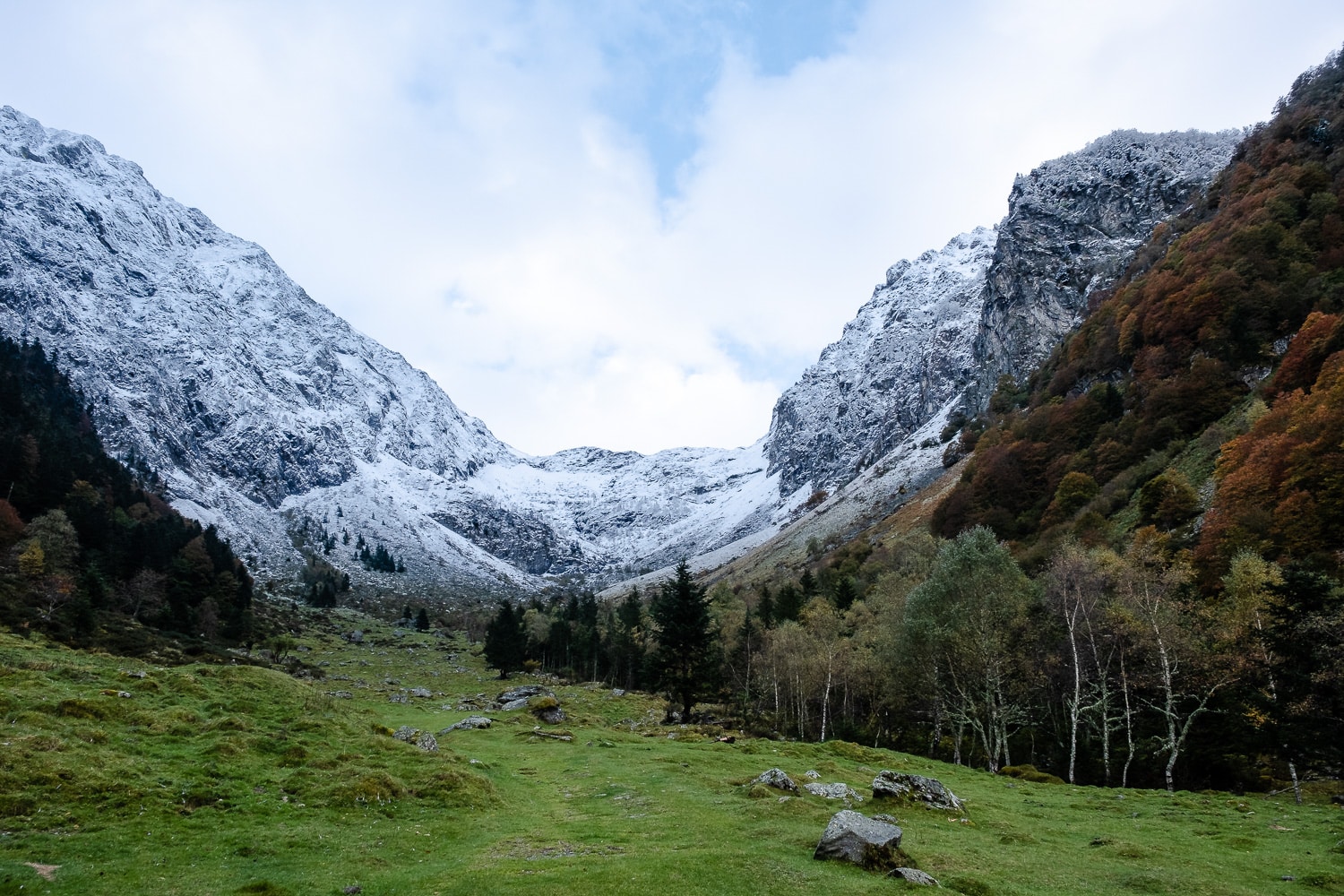 Vallée de Lesponne en direction du lac Bleu