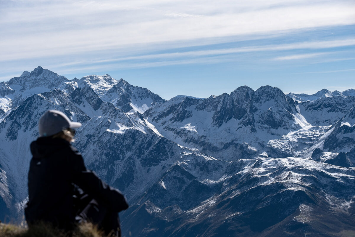 Paysage depuis sommet Hautacam dans les Hautes-Pyrénées. Blog de voyage et de randonnée