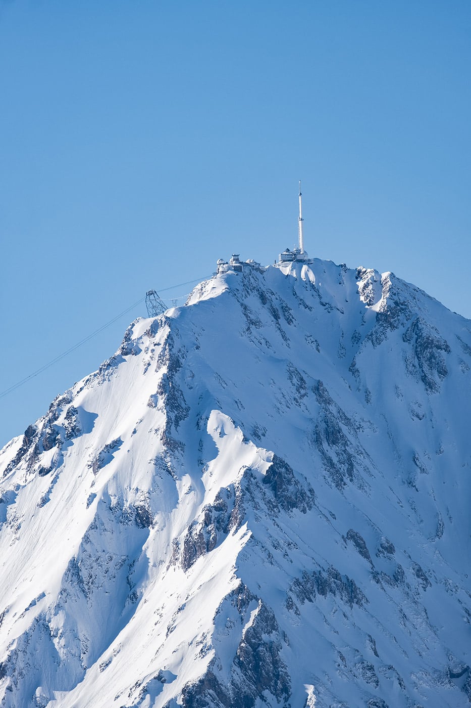 Pic du Midi de Bigorre depuis le lac de Payolle