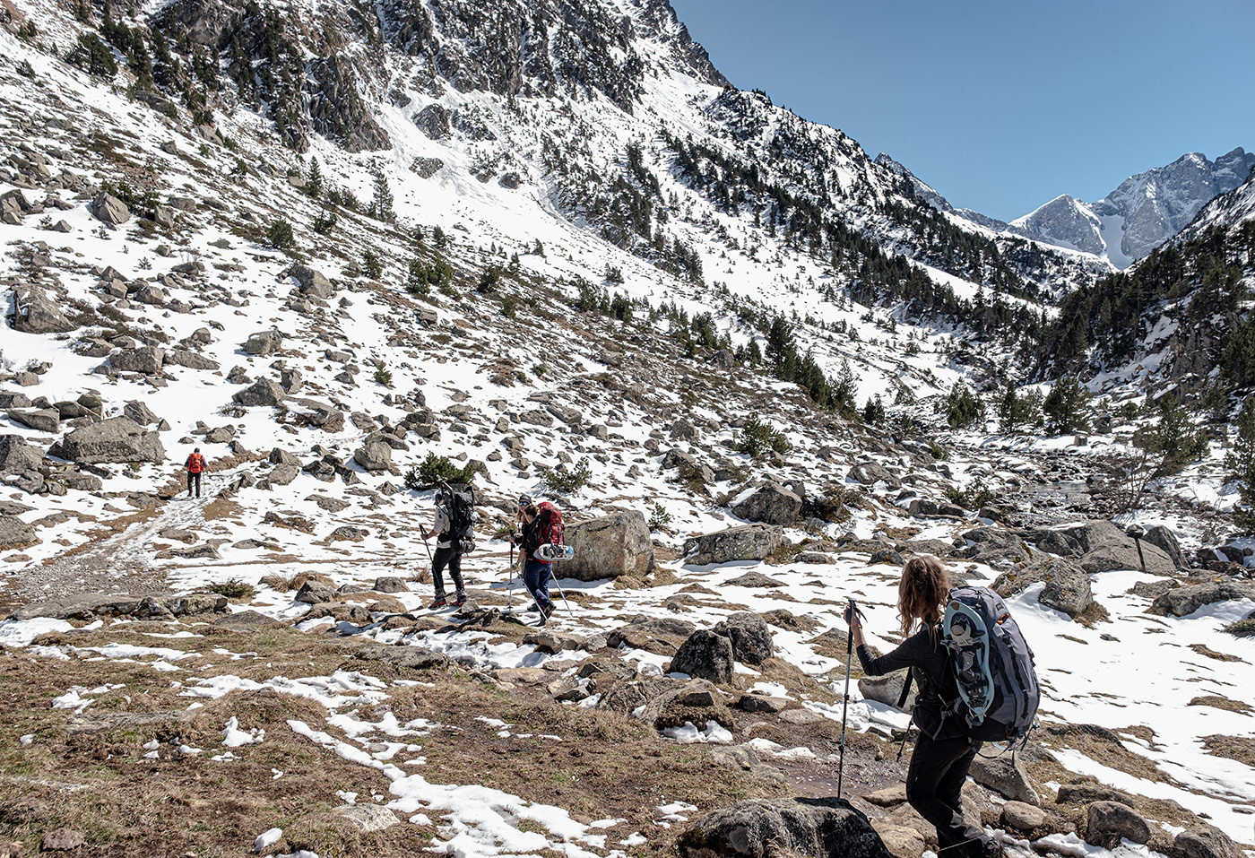 Montée vers le refuge des oulettes de Gaube