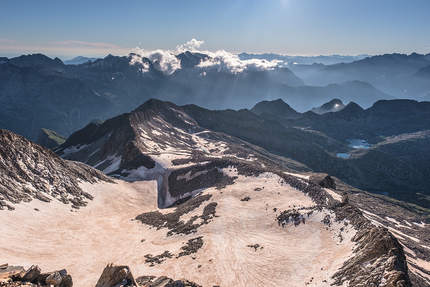 Aperçu du panorama en arrivant au sommet des Posets 