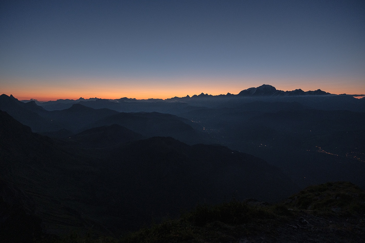 Lever de soleil sur le massif du Mont Blanc depuis le Mont Charvin