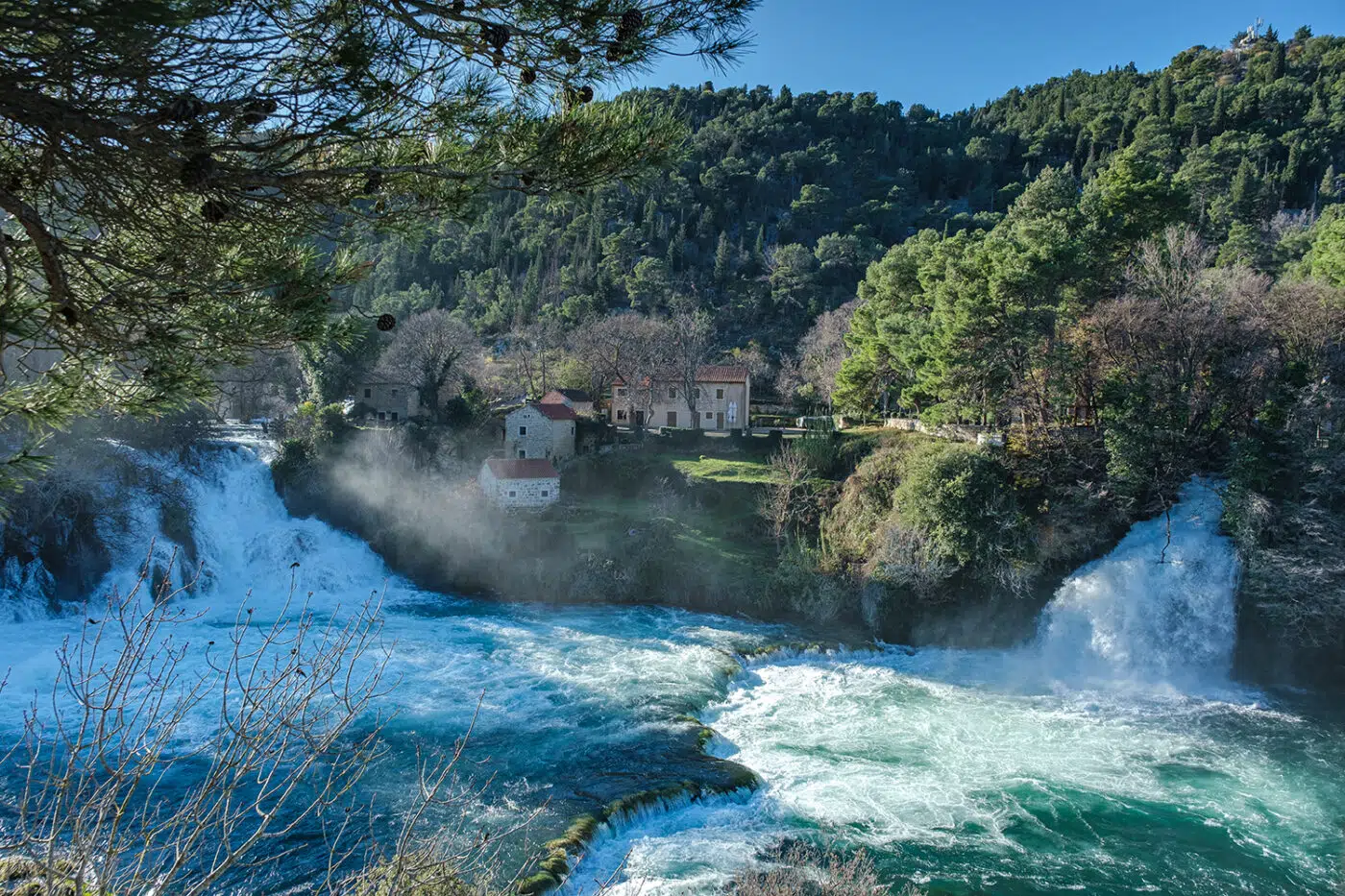 Point de vue sur les cascades de Croatie 