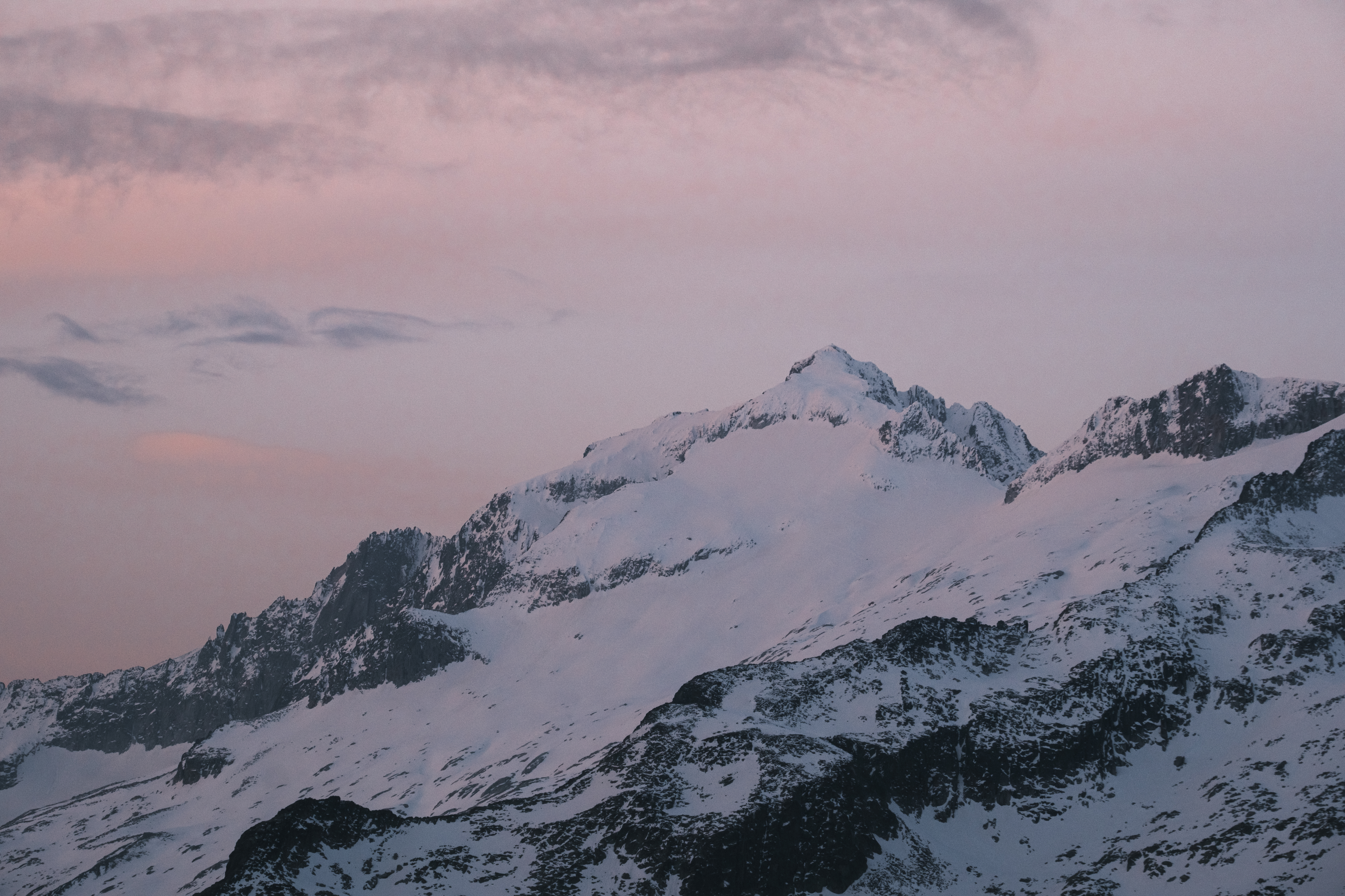 Vue sur le pic d'Aneto depuis le port de Vénasque