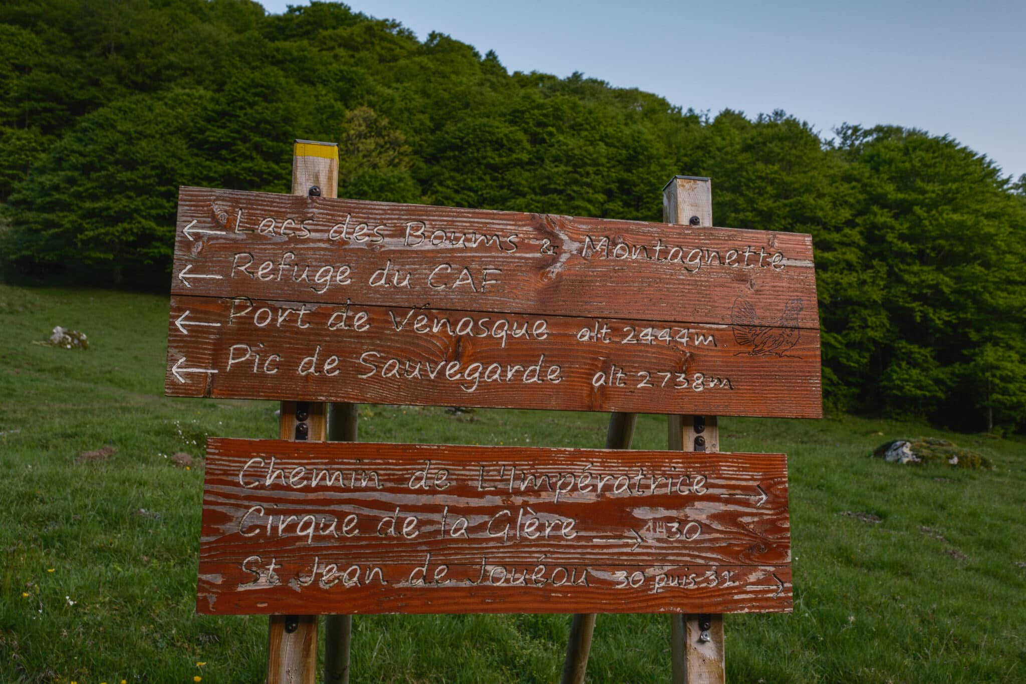 Panneau chemin de l'impératrice Port de Vénasque