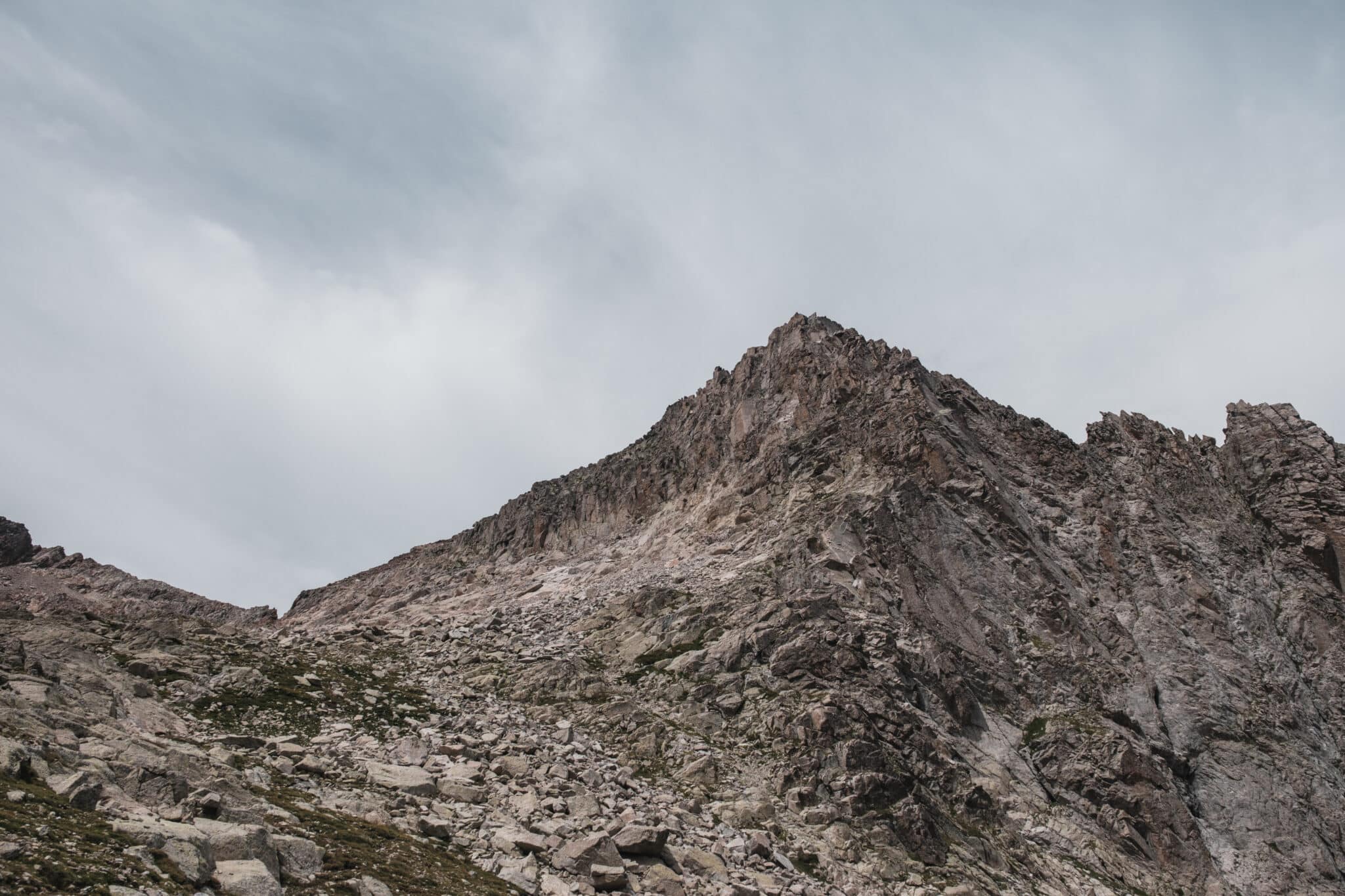 Pic des Spijeoles montée par la voie normale